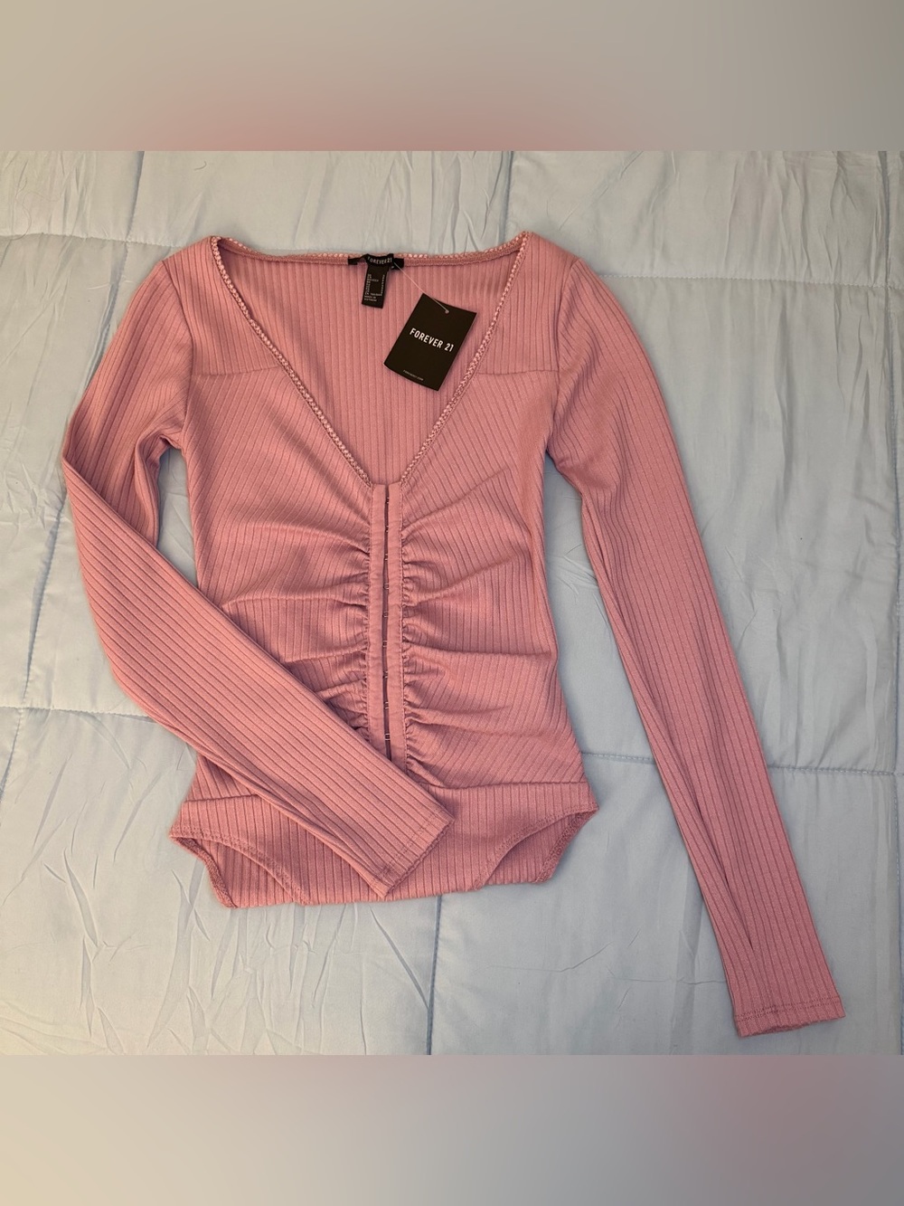 Forever 21 Dusty Pink Ribbed Ruched Long-Sleeve Bodysuit